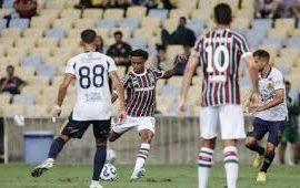 Fluminense vence Aparecidense com gol no final, mas deixa torcida inquieta