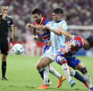 Conmebol declara Fortaleza vencedor da partida contra o Colo-Colo após invasão de torcedores