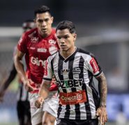 Vila Nova vence o Athletic Club e assumi liderança da Série B do Brasileirão