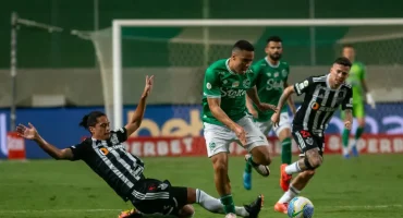 Com polêmica do VAR, Atlético-MG supera o Juventude fora de casa