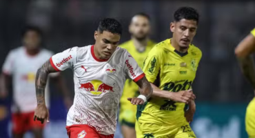 Isidro Pitta garante vitória tardia e Bragantino cola no líder no Brasileirão