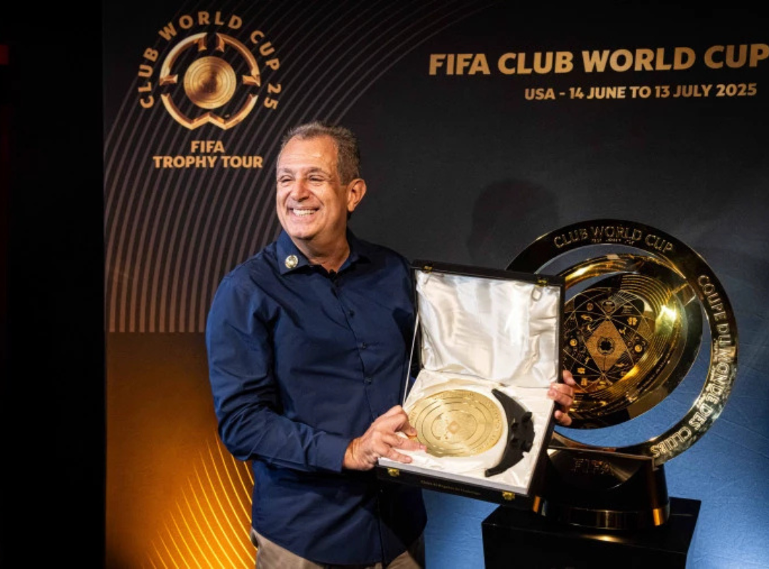 Flamengo recebe a taça do Supermundial de Clubes da FIFA no Museu da Gávea