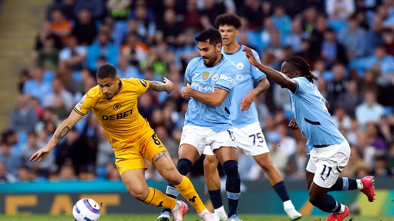 Vitória magra do Manchester City mantém pressão na Premier League