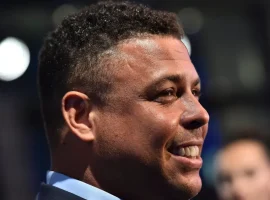 Ronaldo é flagrado saindo bêbado de boate na Espanha