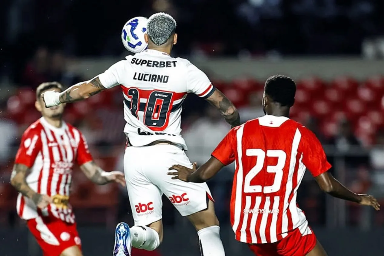 Luciano brilha e garante vantagem do São Paulo na Copa do Brasil