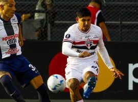 São Paulo domina em Lima e dispara na liderança do Grupo D
